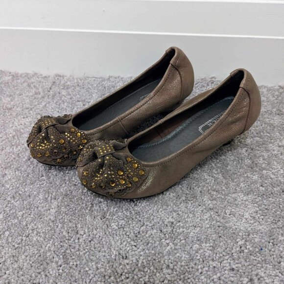 Brown Bow Heels - Picture 2 of 8